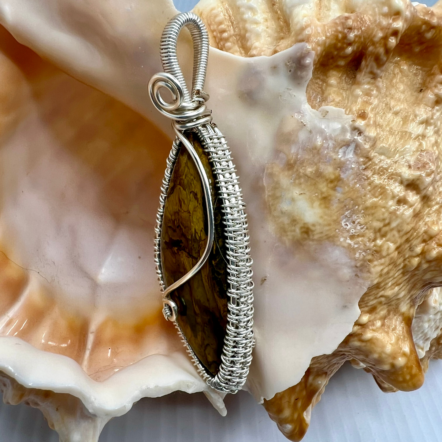 Thariel — Guardian of Resolve  Handmade Reiki-Infused Nellite Pendant